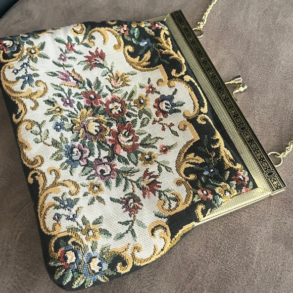 Vintage French Petit Point Tapestry Purse. Small Size Bag with Clasp Closure. - Picture 12 of 12